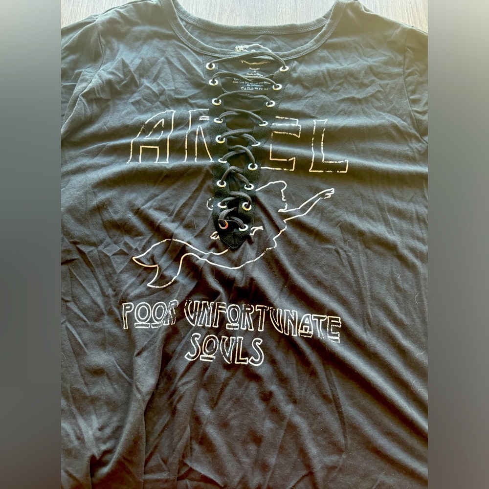 Ariel shirt Torrid